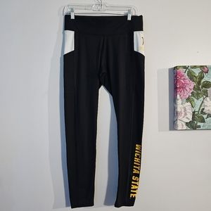 PINK Victoria's Secret EUC Ultimate Yoga legging, Wichita State College, size M